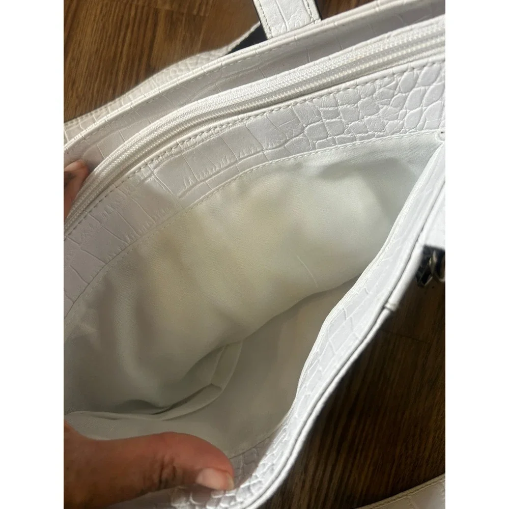 Croft & Barrow White Crocodile Embossed Faux Leather Shoulder Bag Silver Buckle